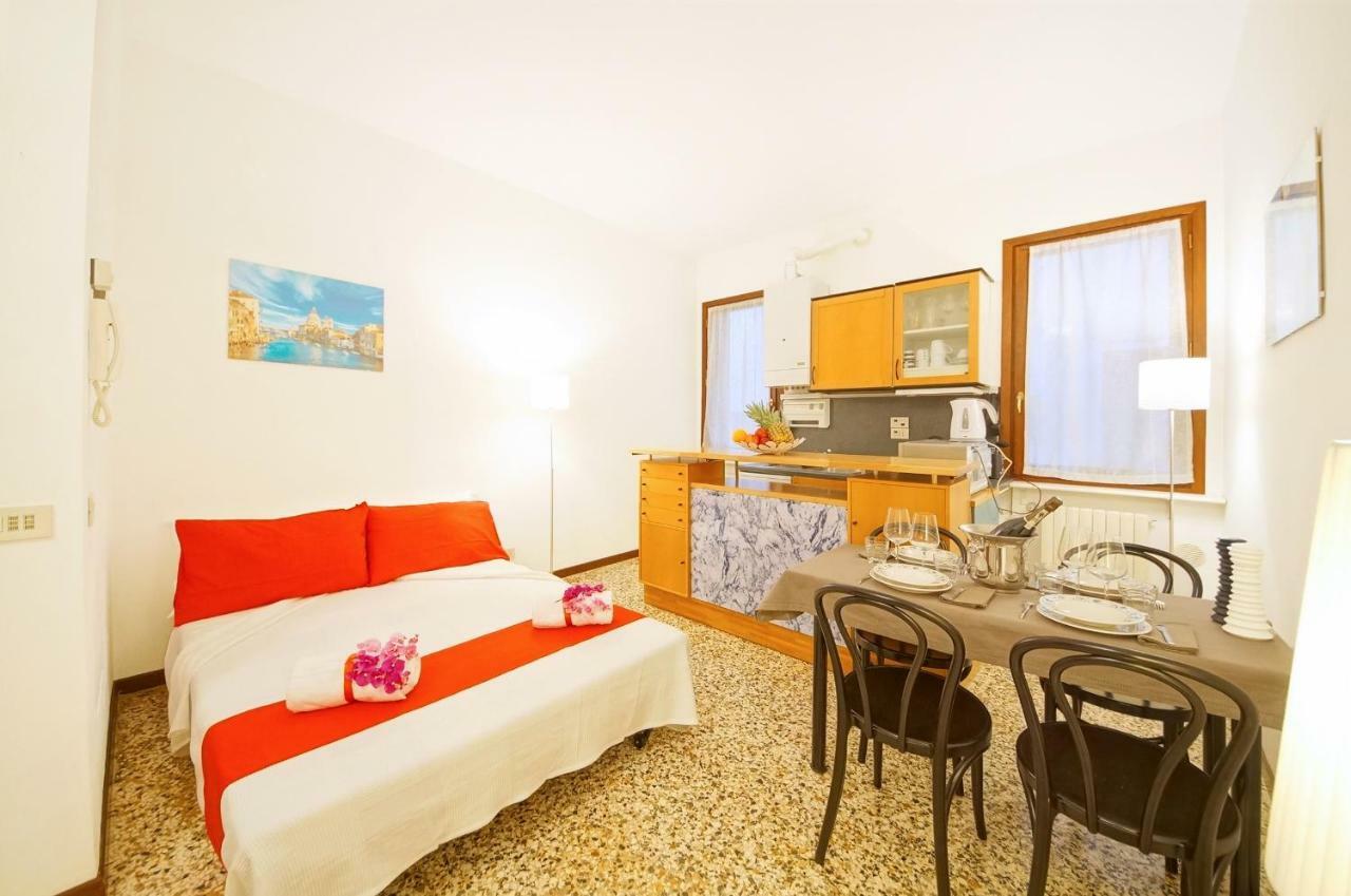 Santa Marina Apartment Rialto Veneza Exterior foto
