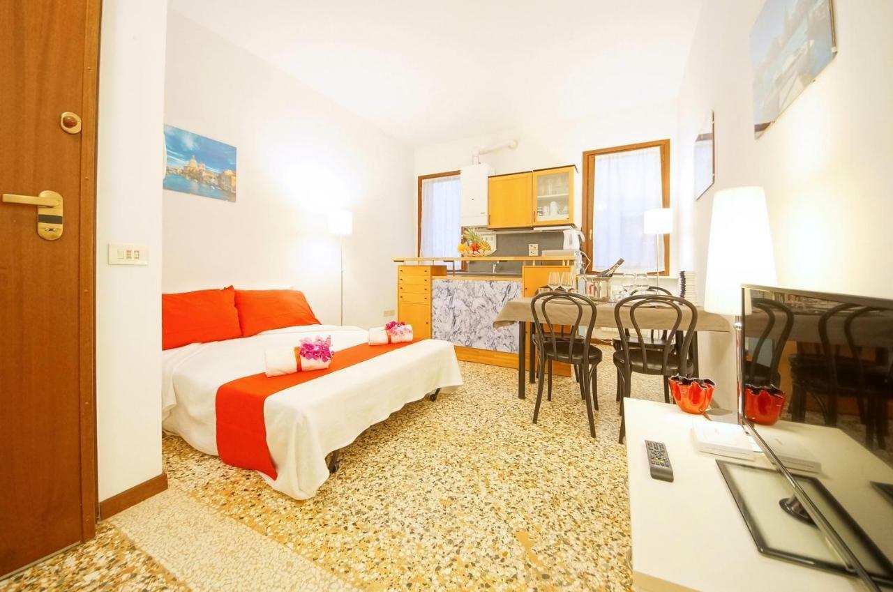 Santa Marina Apartment Rialto Veneza Exterior foto